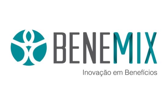 Cartões de antecipação de salário e vale-farmácia.