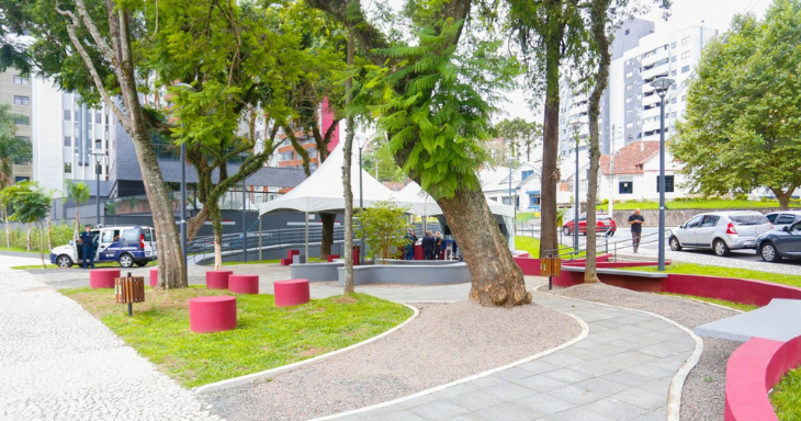 Curitiba moderniza Programa de Adoção de Logradouros Públicos com nova lei aprovada pela Câmara Municipal